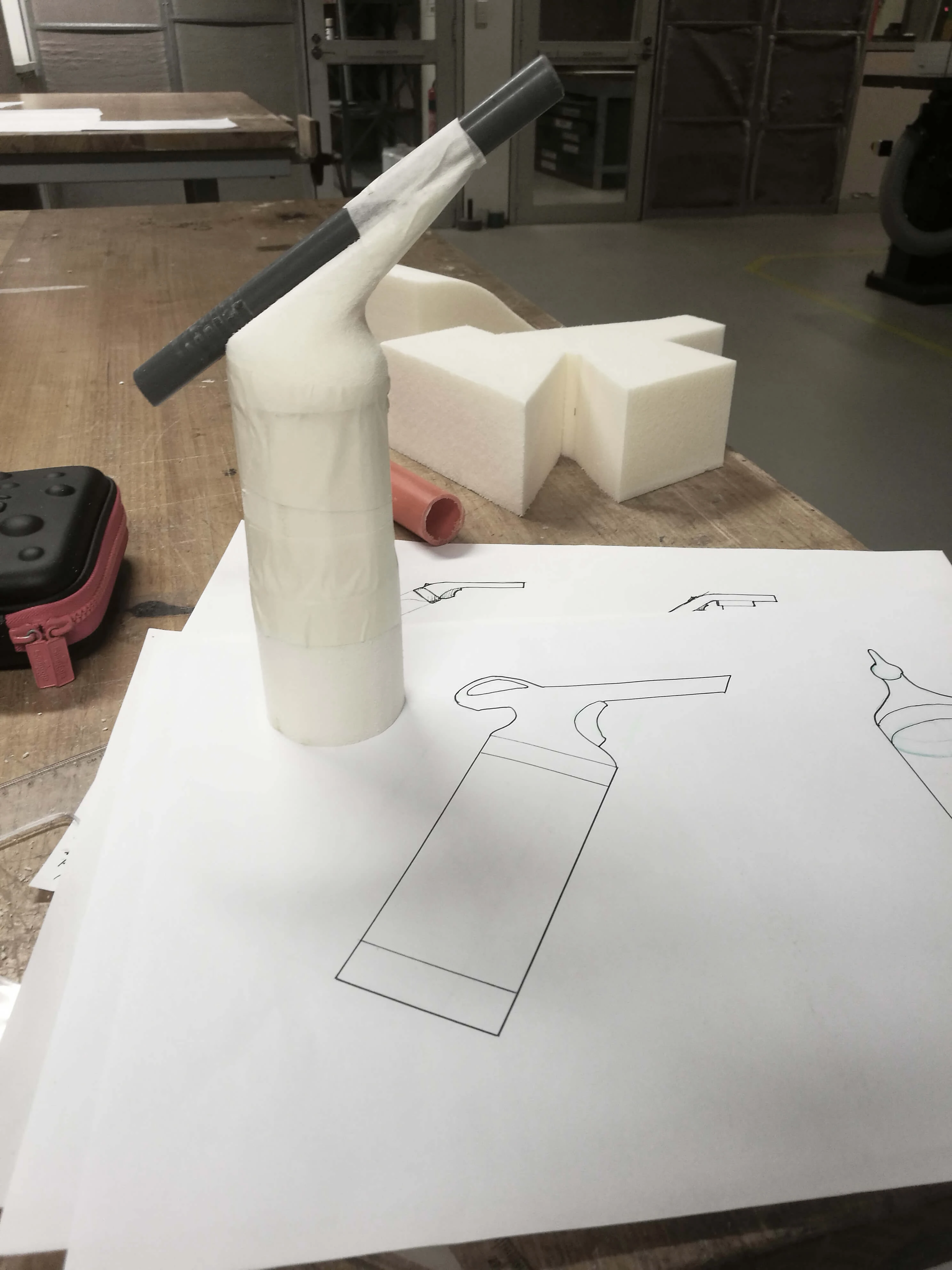 Photo of a foam model.